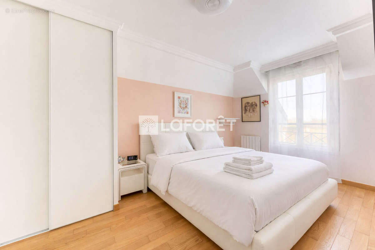 Appartement à EMERAINVILLE
