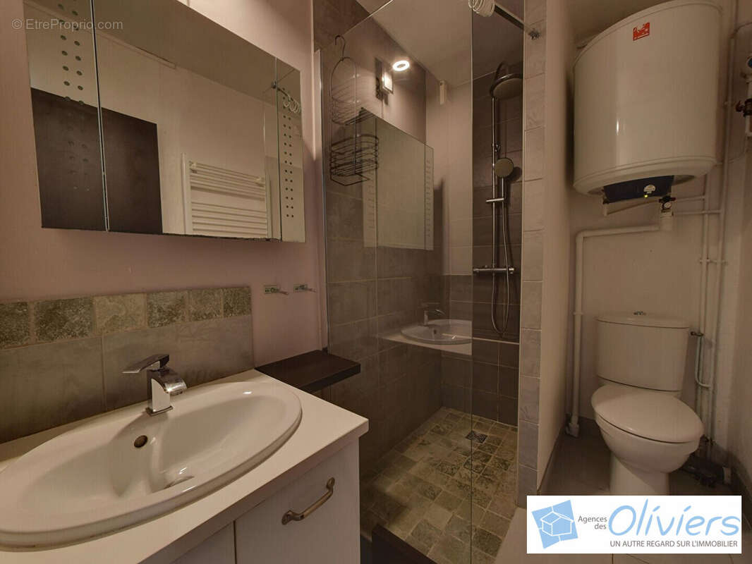 Appartement à DAMPIERRE-EN-YVELINES