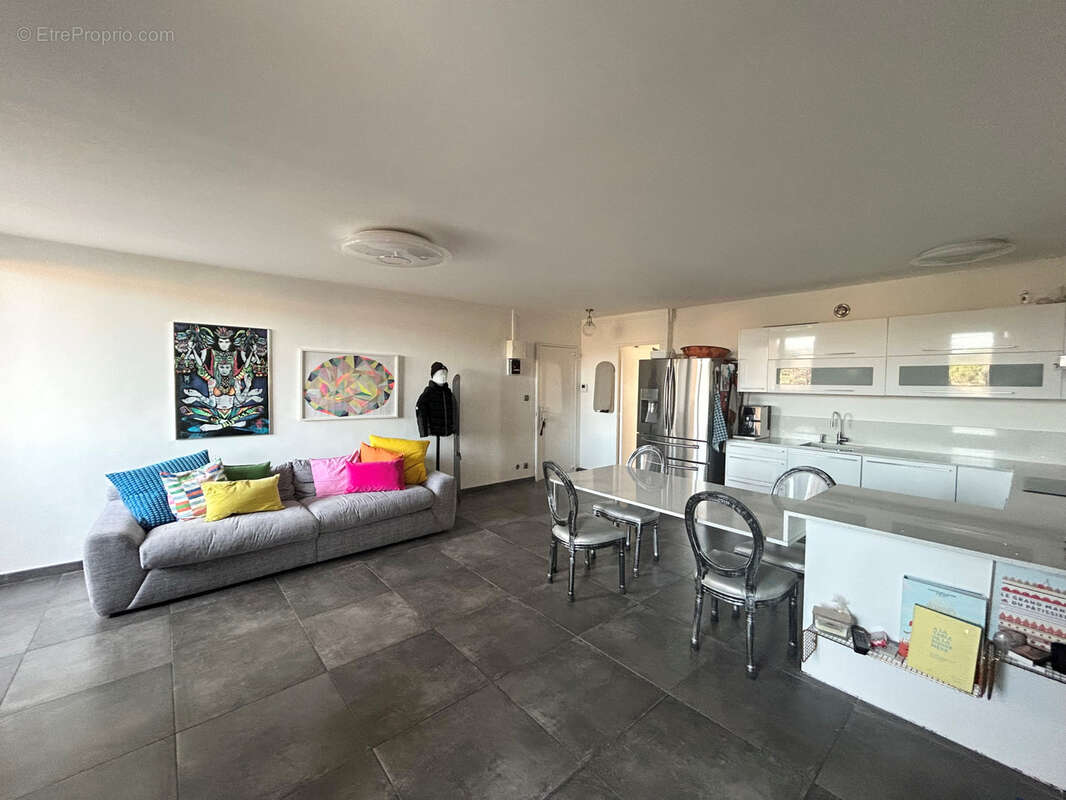 Appartement à MARSEILLE-13E