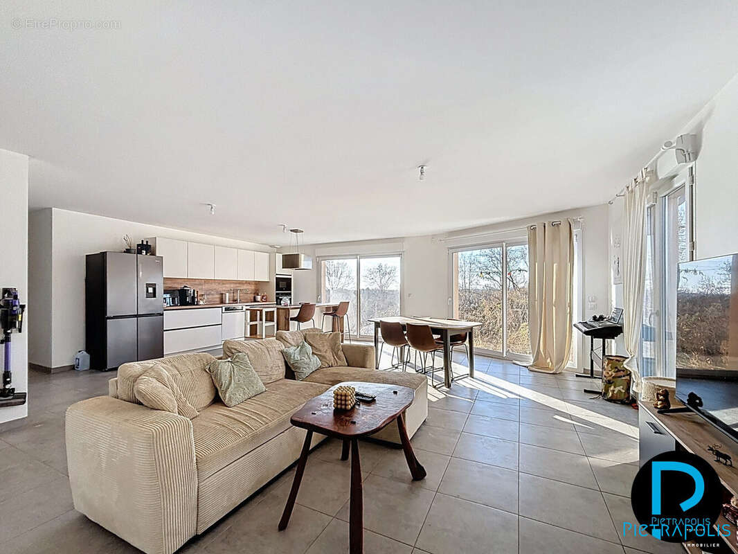 Maison à LA CHAPELLE-DE-GUINCHAY