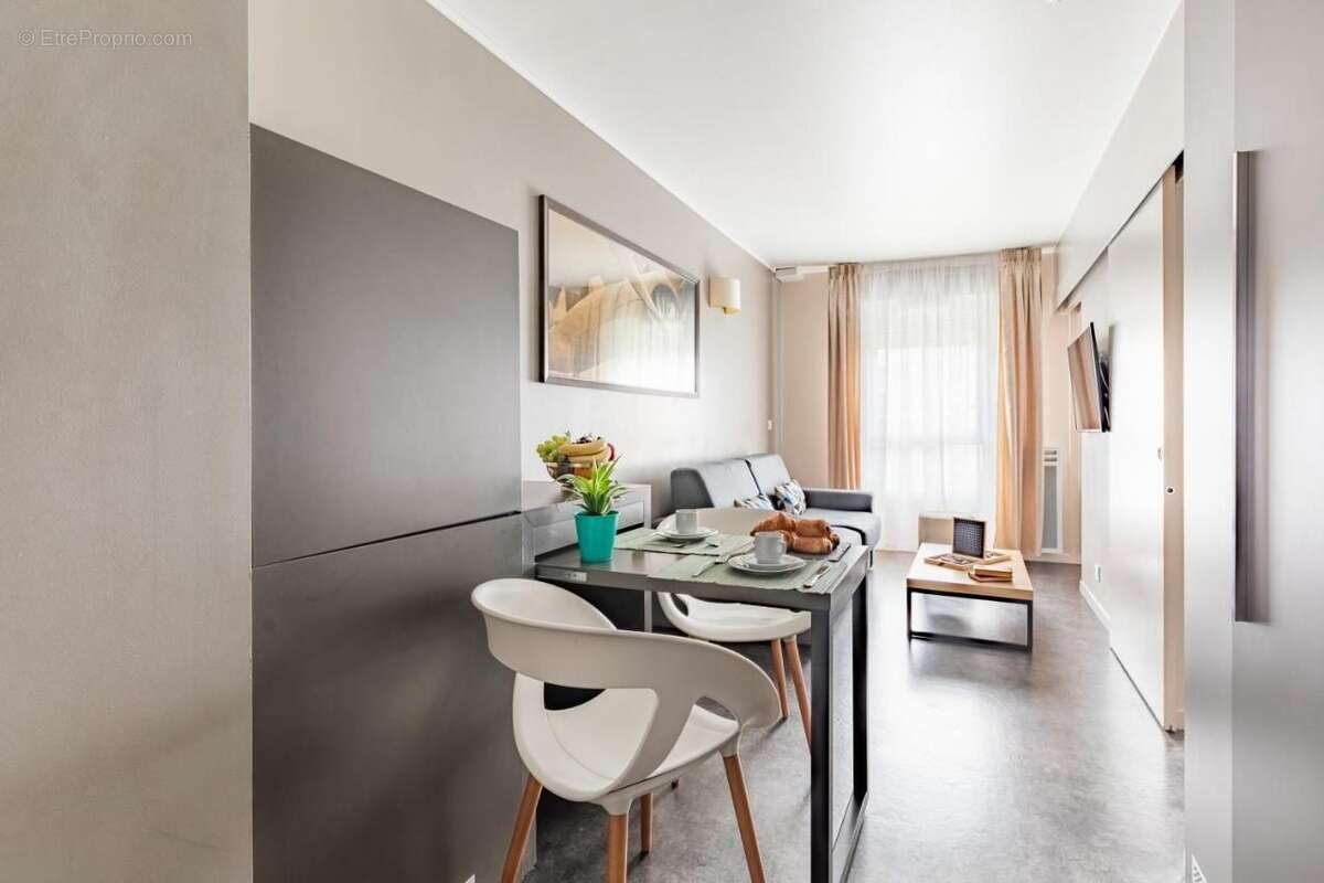 Appartement à LE BLANC-MESNIL