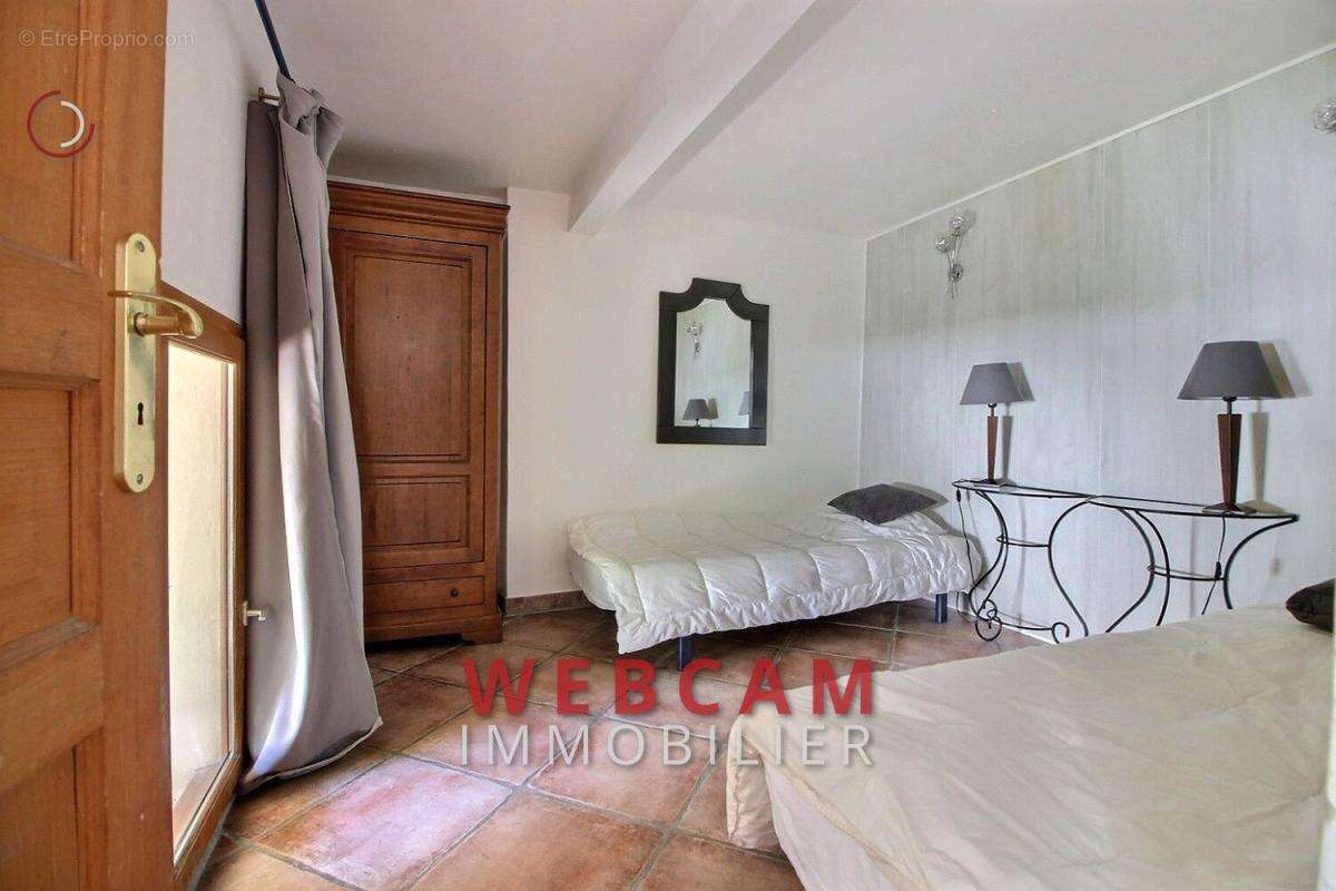 Maison à LE CANNET
