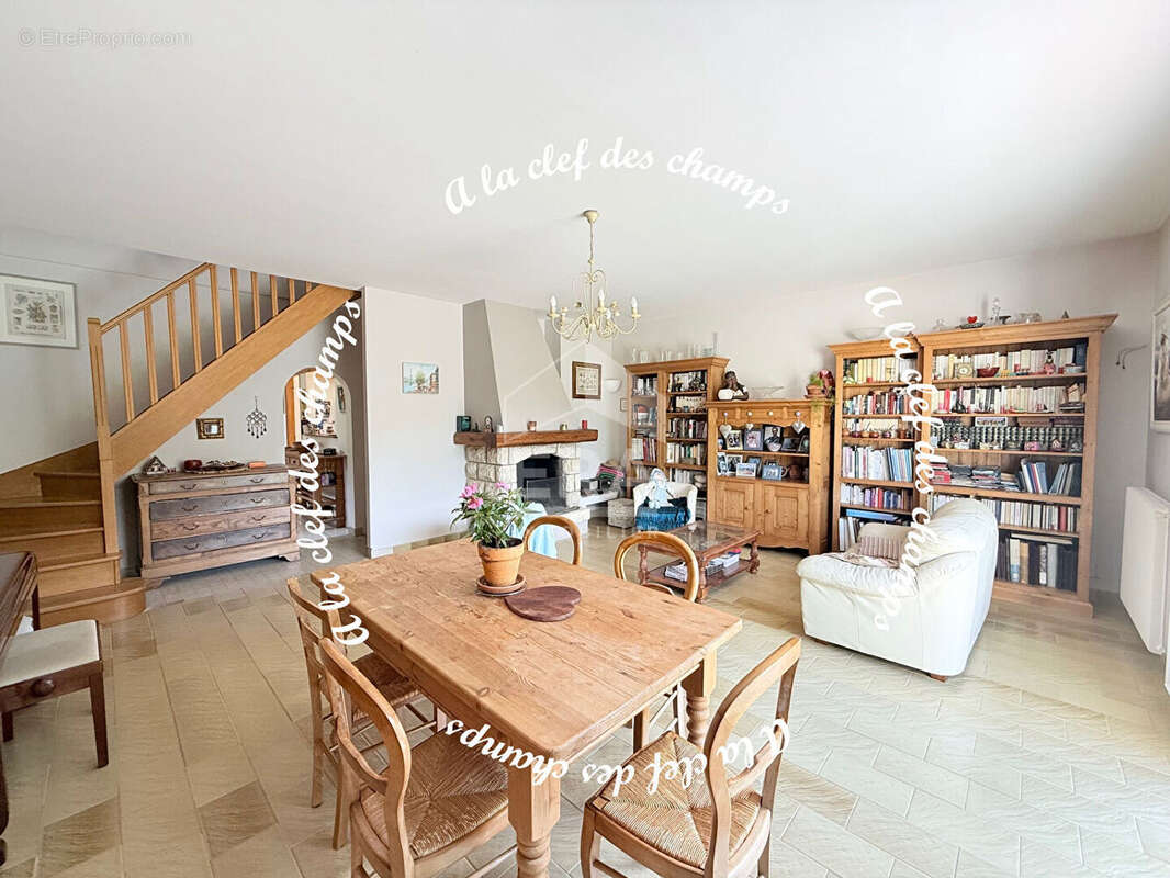 Maison à SAINT-REMY-LES-CHEVREUSE
