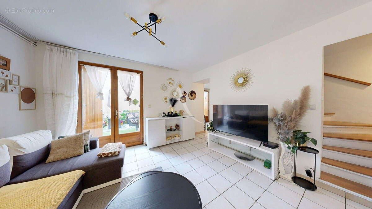 Maison à MANTES-LA-VILLE