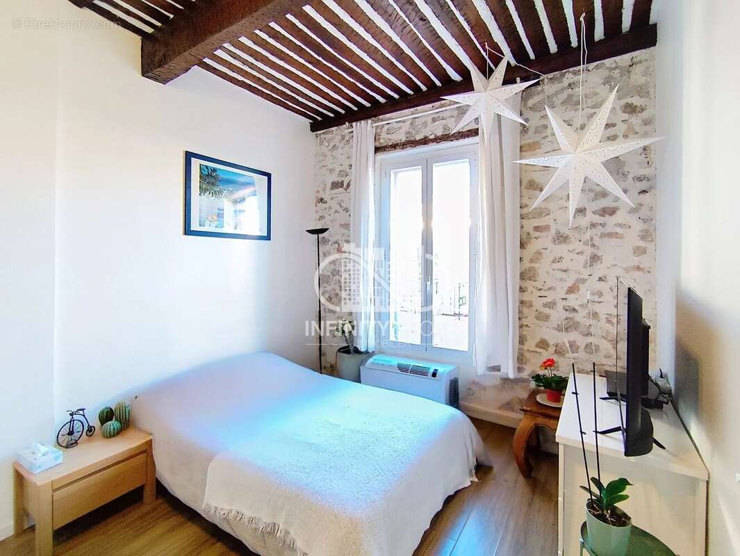 2 pièces vieil Antibes, clé en main - photo 5