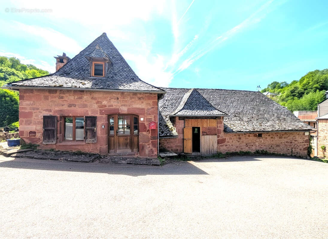 Maison Villecomtal 5 pièces 150 m2 + 76m²  aménageable sur 585 m² de terrain - photo 4