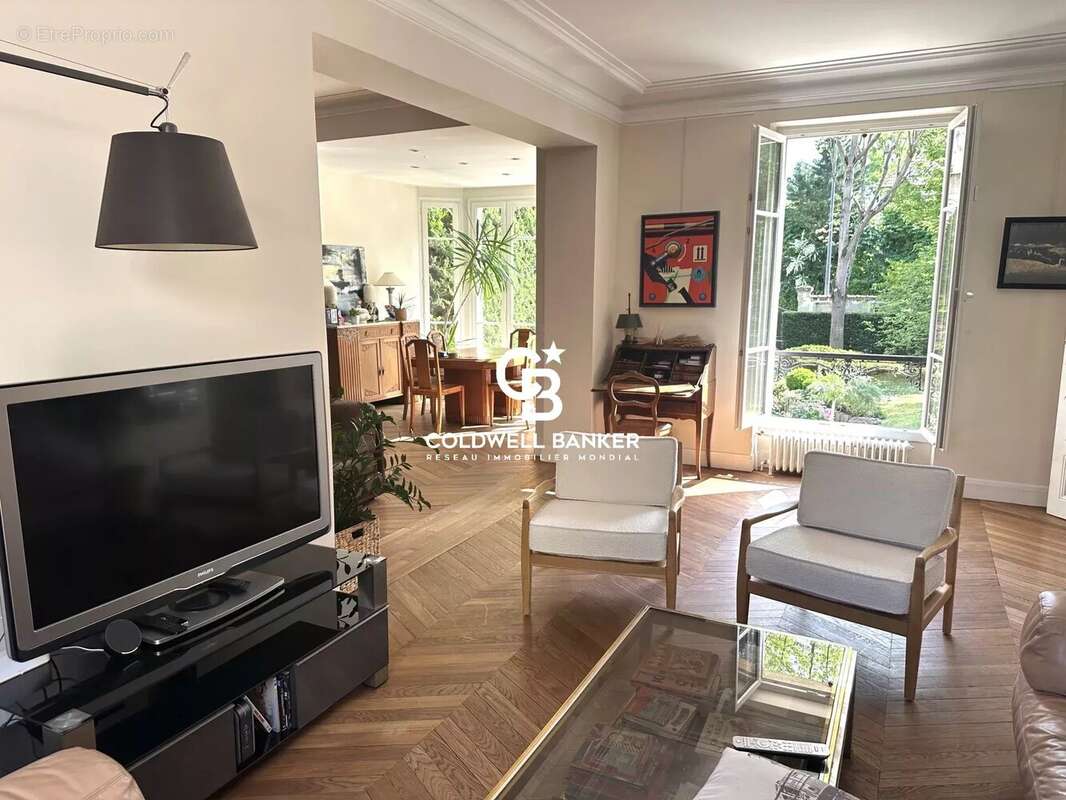 Maison à LE VESINET