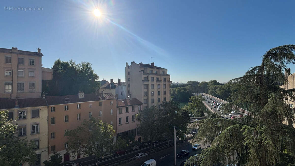 Appartement à LYON-4E