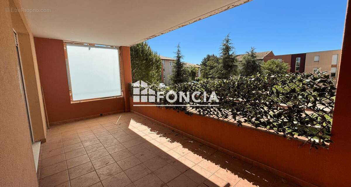 A vendre-CARPENTRAS Beau T4 avec terrasse et garage - photo 2