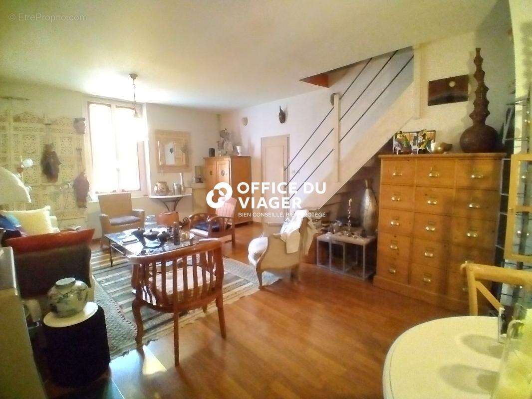 Maison - 5 pièces - 175,69 m² - photo 3