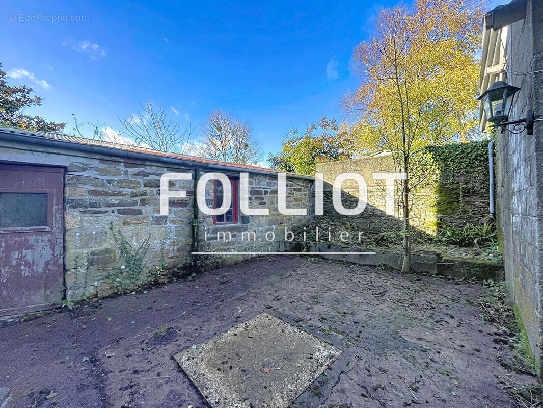 Maison à SAINT-SAUVEUR-LA-POMMERAYE