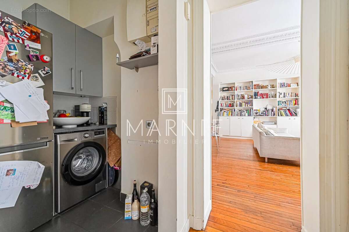 Appartement à PARIS-17E