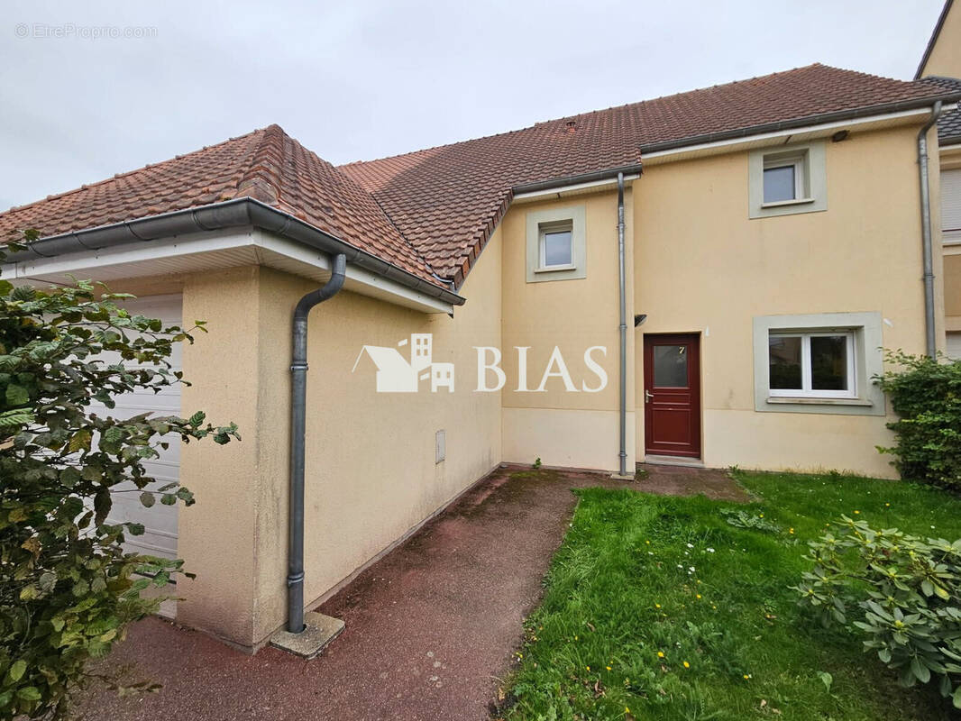 Maison à LE NEUBOURG