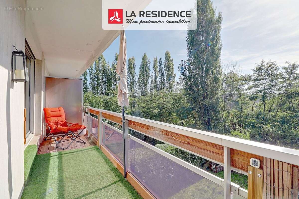 Appartement à MAREIL-MARLY