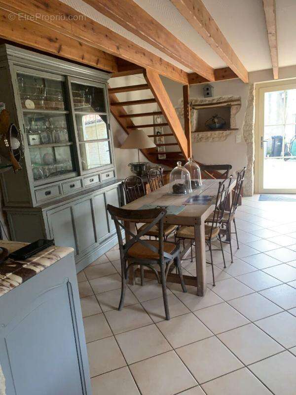 Maison à MOUZEUIL-SAINT-MARTIN