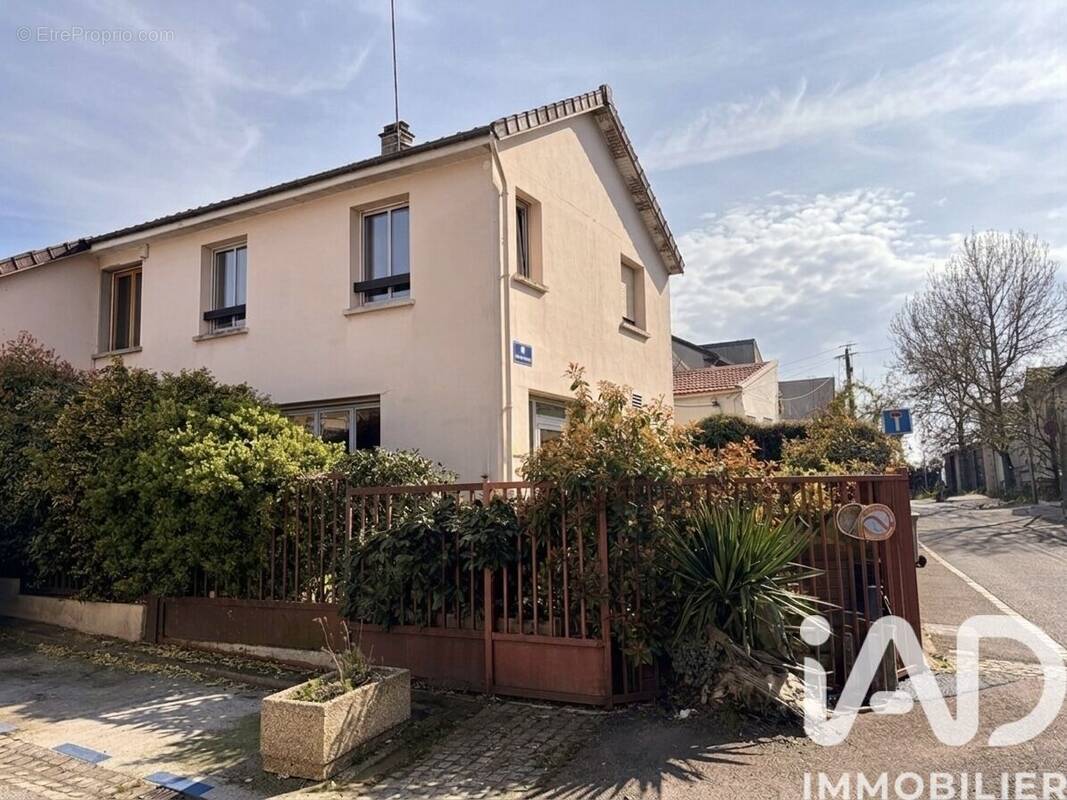 Photo 1 - Maison à BAGNOLET