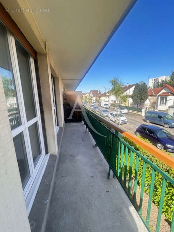 Appartement à LE BOURGET