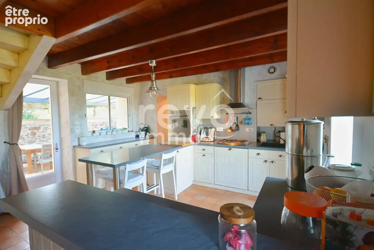 Maison en pierre rénovée  170 m²  Vue Loire - photo 3