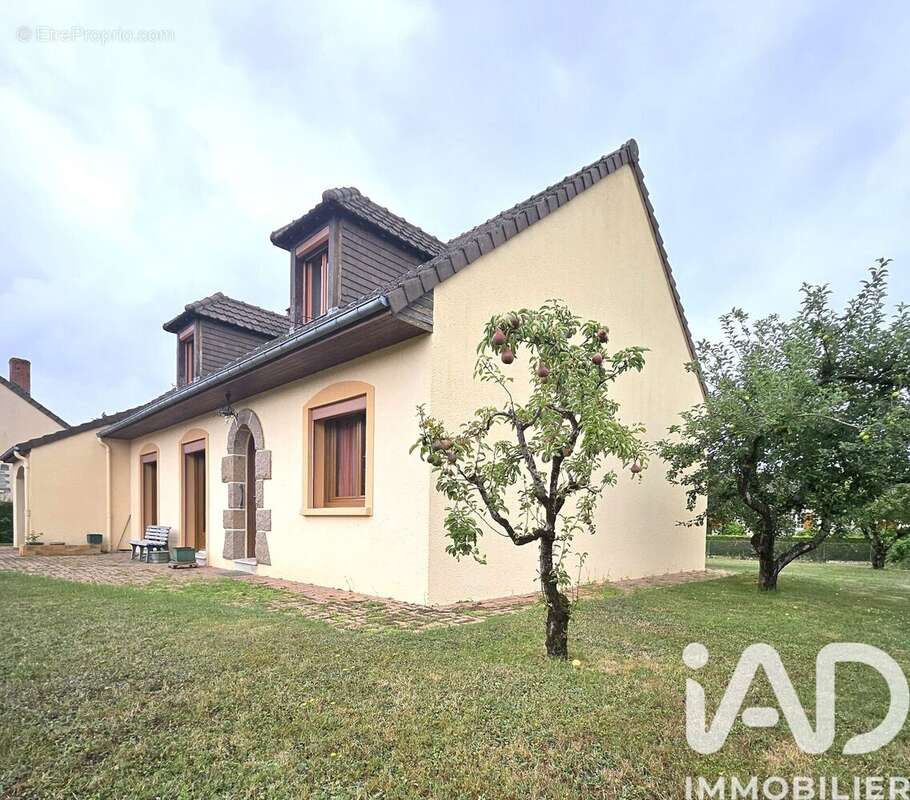Photo 3 - Maison à LUCHE-PRINGE