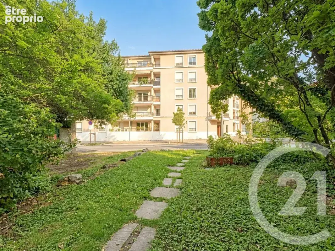 Appartement 88 m² à Venissieux  - photo 5