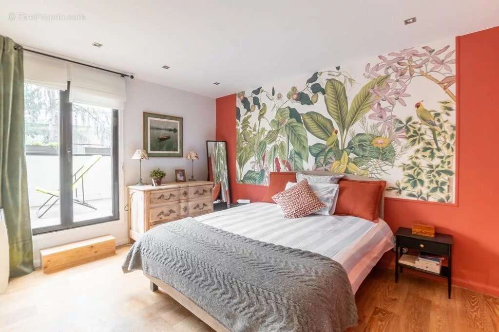 RARE PASSY-RANELAGH : Bel appartement avec terrasse de 23 m², rénové 3 chambres en suite avec chacune leur salle d'eau-wc - photo 9