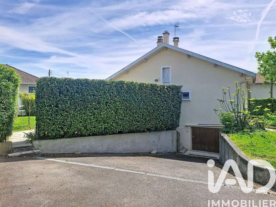 Photo 4 - Maison à PONT-DE-CHERUY