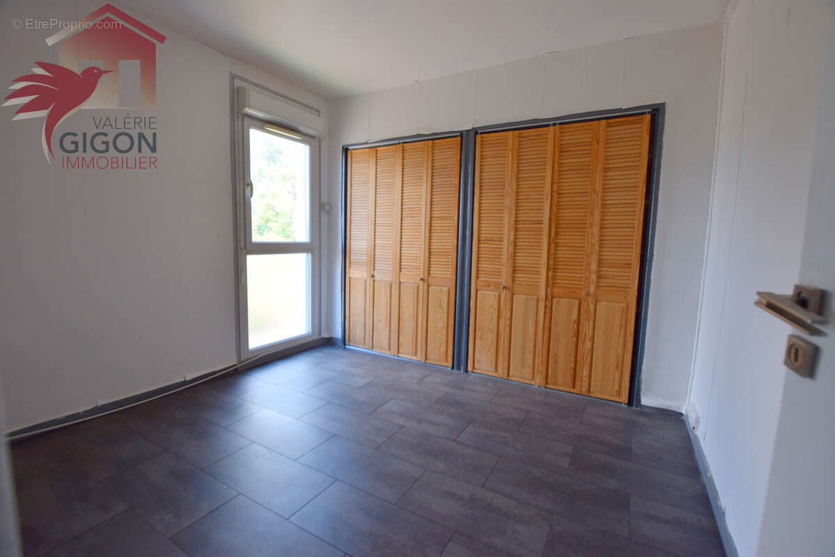 Appartement à GRAND-CHARMONT