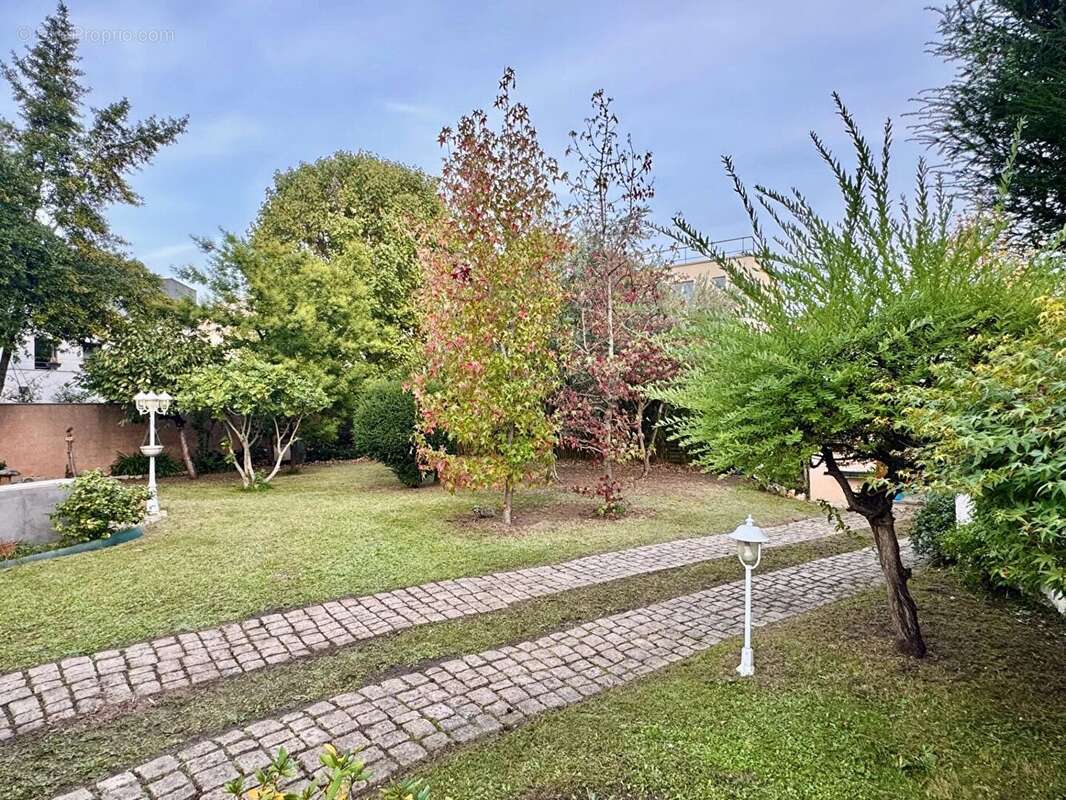 Maison à BOIS-COLOMBES