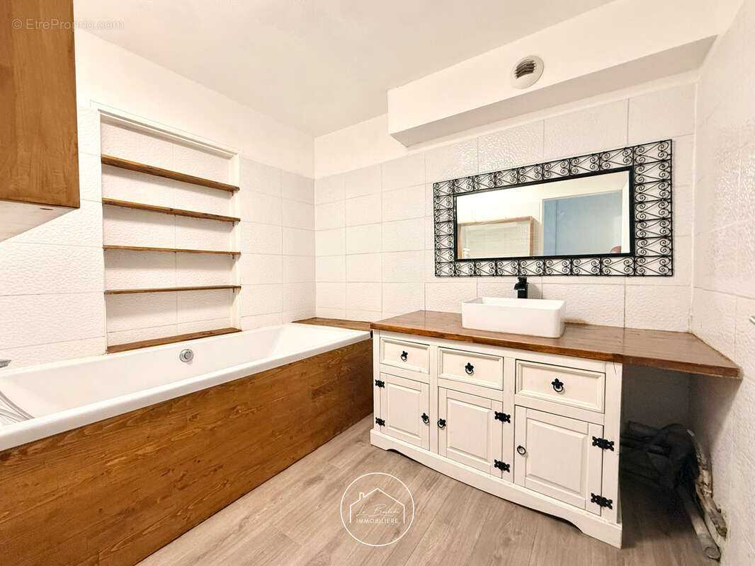 Appartement à MARSEILLE-11E