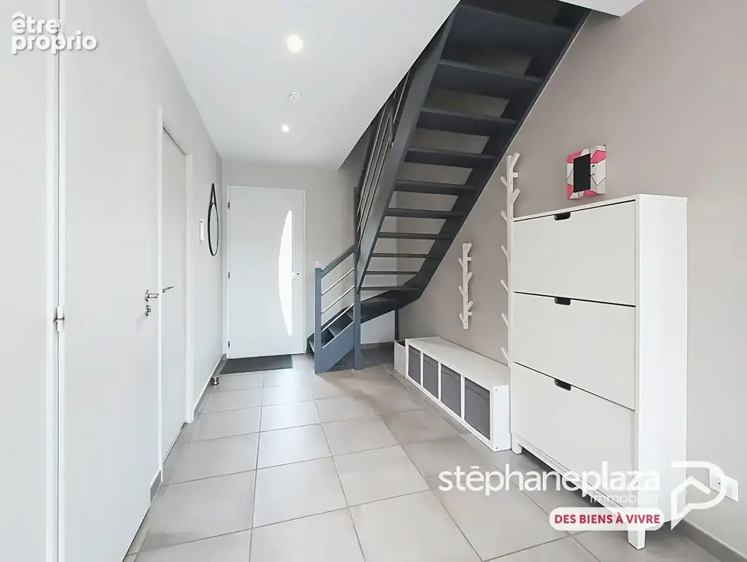 Villa de 2018 : 118m² habitables, 4 chambres + 1 bureau, garage, vue imprenable - photo 8