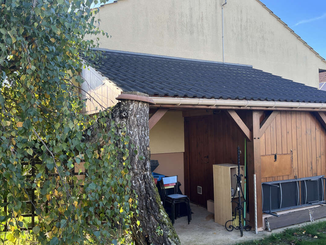 Maison à CHEVIGNY-SAINT-SAUVEUR