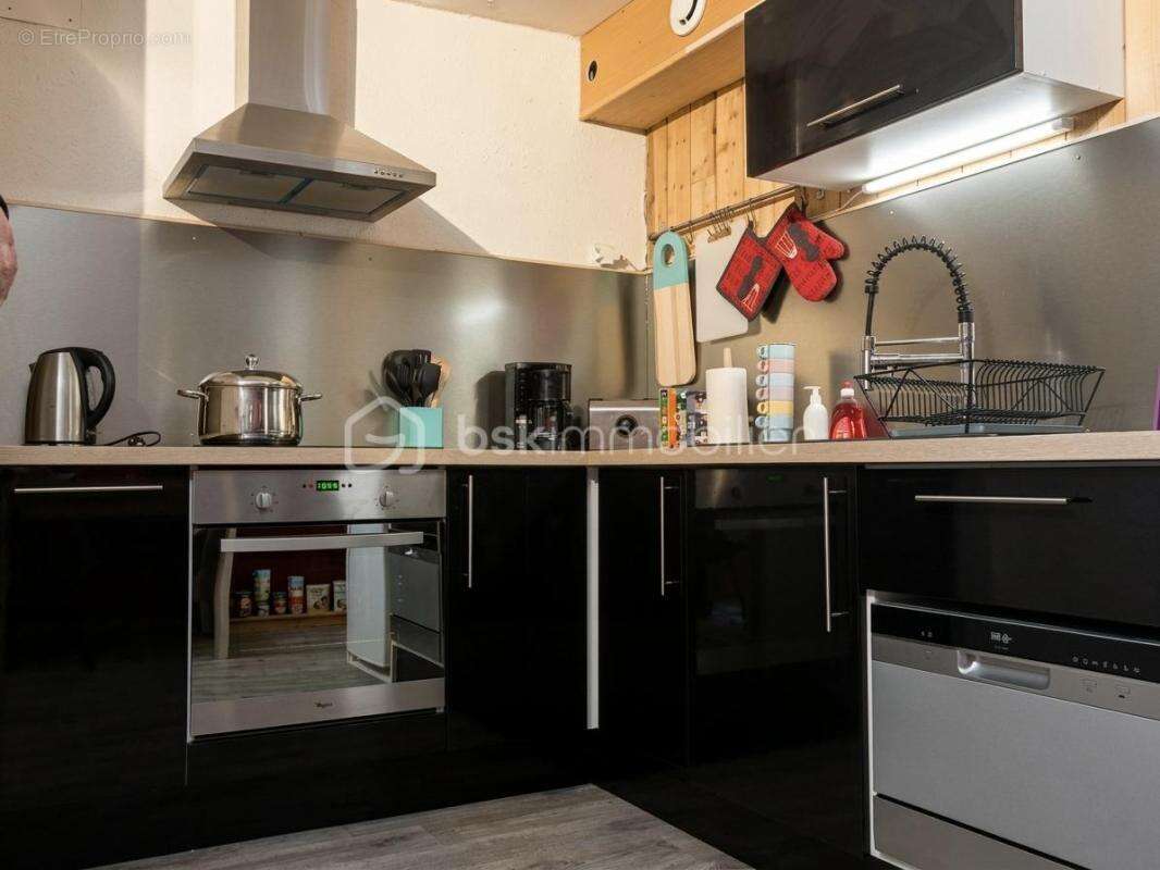 Appartement à EAUX-BONNES