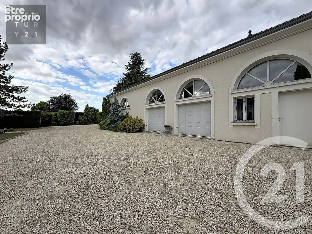 Maison 7 pièces 368 m² à vendre à Charmont-Sous-Barbuise (10150) - photo 4