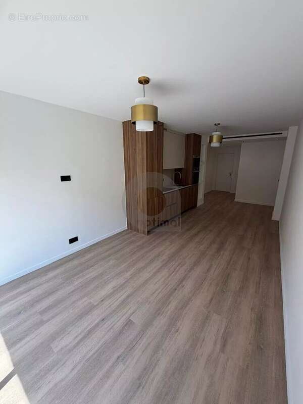 Appartement 75 m² à Menton  - photo 2