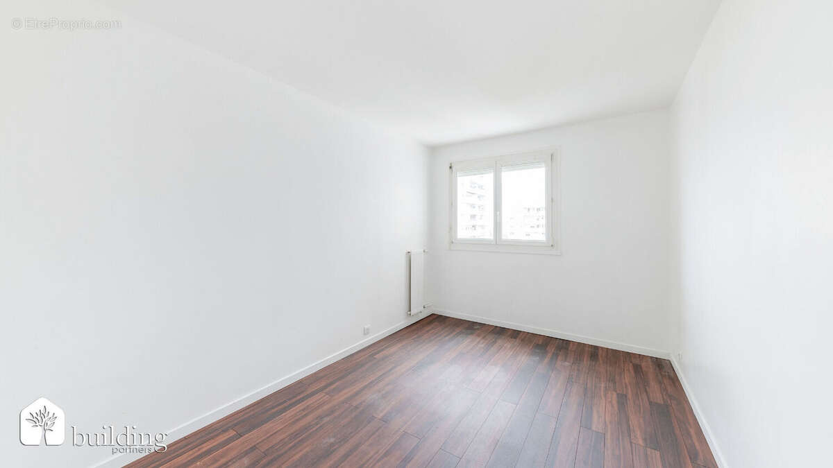 Appartement à LEVALLOIS-PERRET