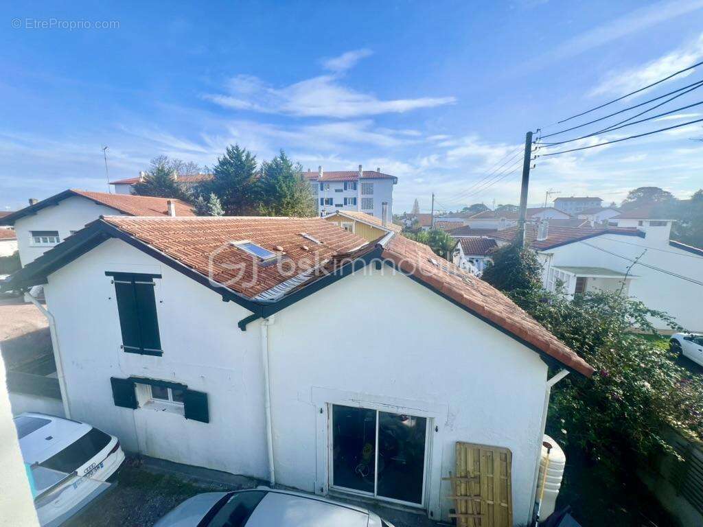 Proche Biarritz, Maison 110m2 + 2 T2 et un atelier- proximité toutes les commodités - photo 6
