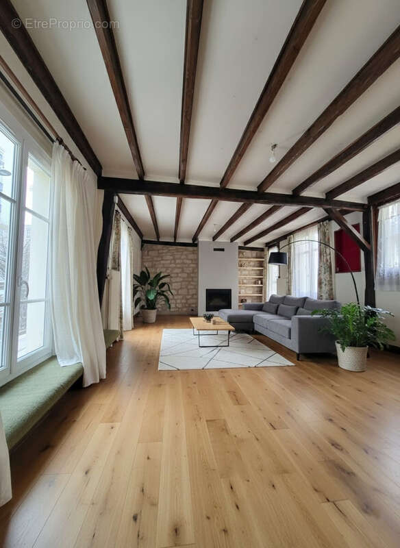 Appartement à PARIS-19E