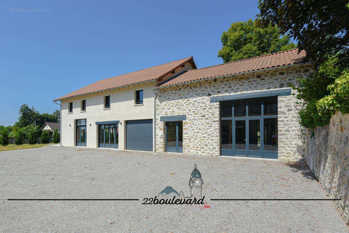 Maison à RILHAC-RANCON