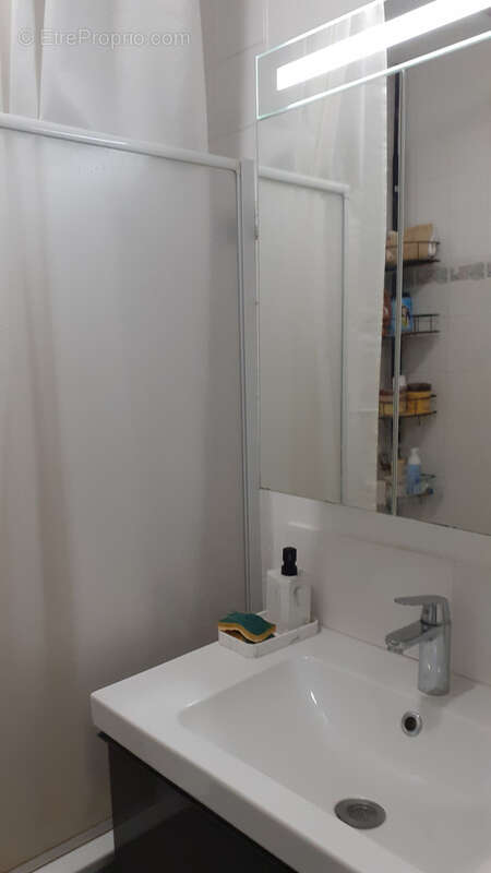 Appartement à EZANVILLE