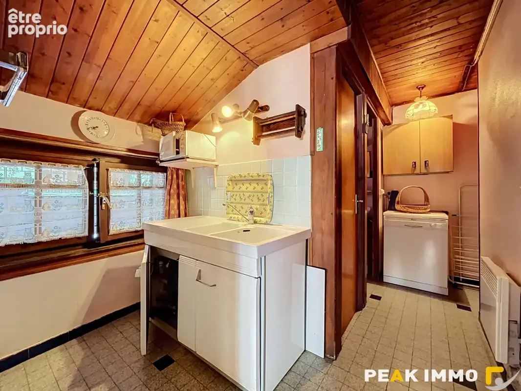 Ferme de pays composée de 5 appartements et terrains attenants 484,42 m2 utiles - LES HOUCHES - photo 14