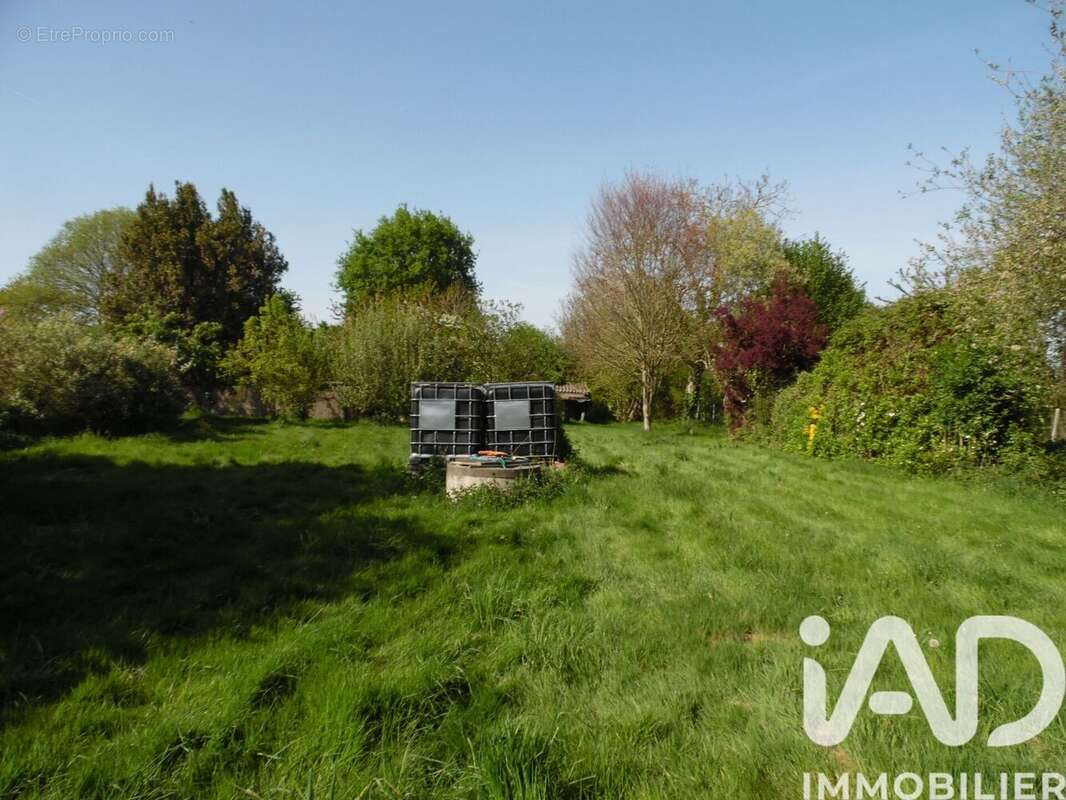 Photo 3 - Terrain à SAINT-LEGER-DES-PRES