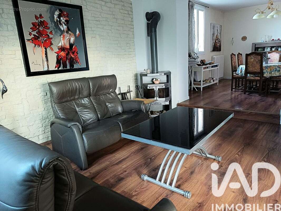 Photo 2 - Maison à SAINT-MARTIN-LA-PLAINE