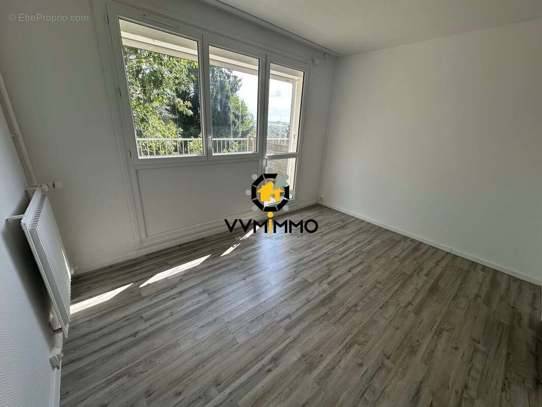 Appartement à LE CELLIER