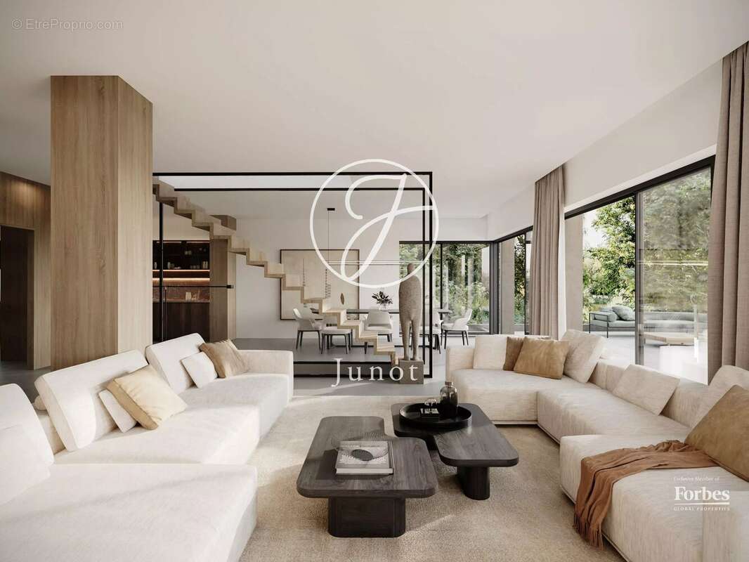 Terrain à VILLE-D'AVRAY