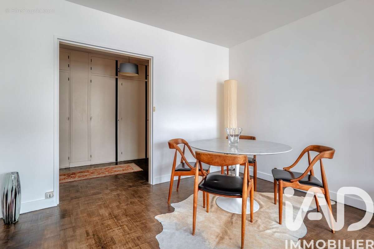Photo 4 - Appartement à PARIS-9E