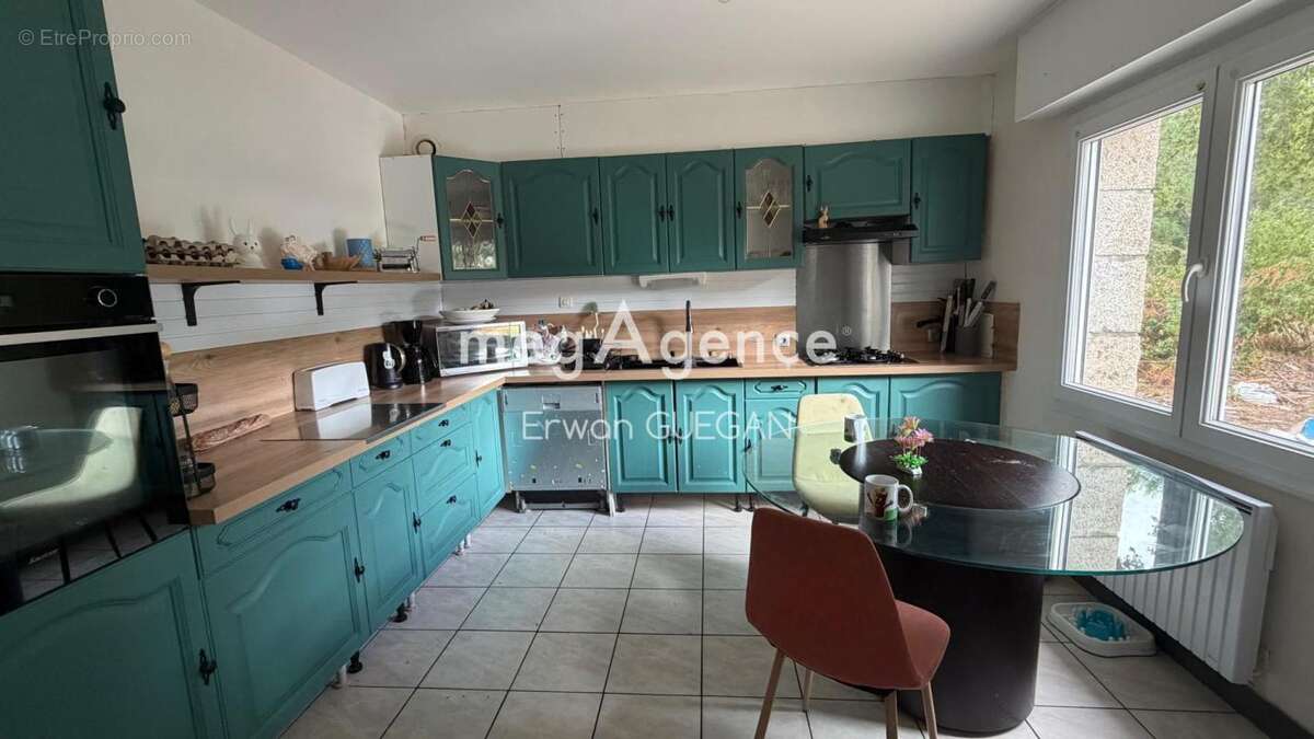 À 15 minutes de VANNES Maison Traditionnelle Bretonne au calme avec grand jardin et Appartement - photo 5