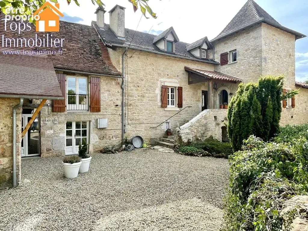 Maison en pierre divisée en deux logements avec piscine et grand jardin - photo 5