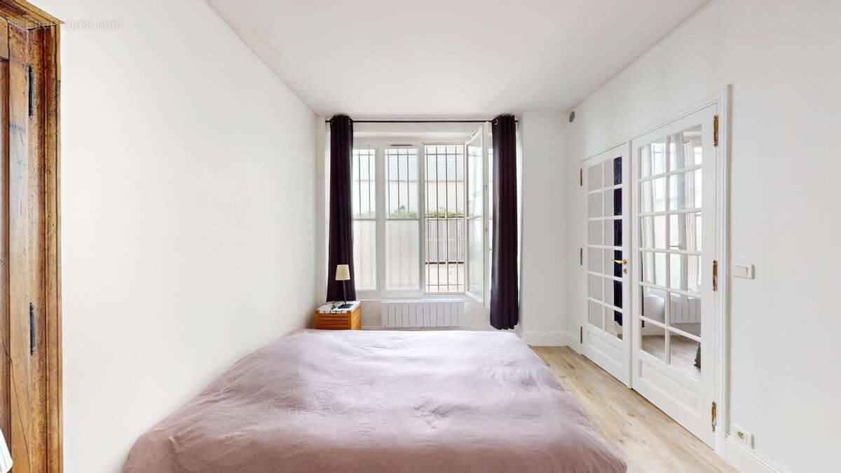 Appartement à PARIS-7E