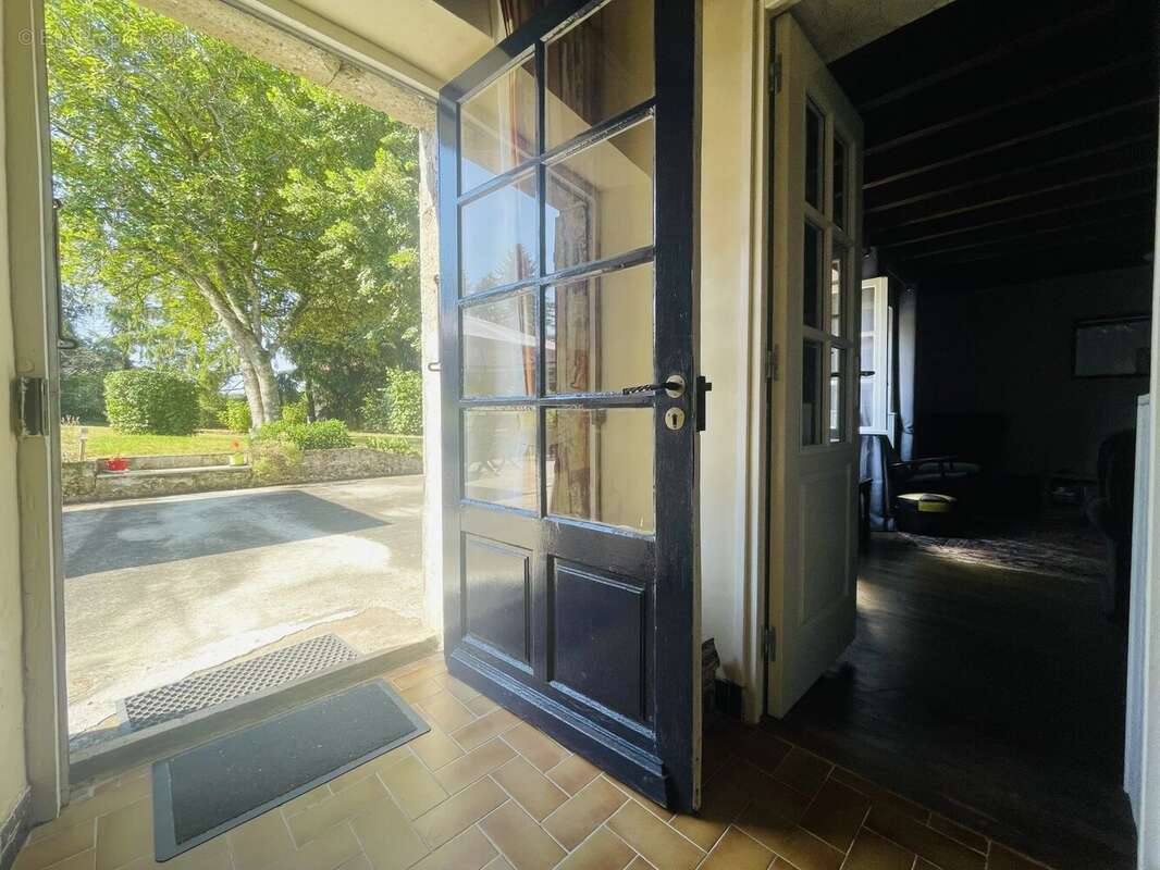 Maison à EXIDEUIL