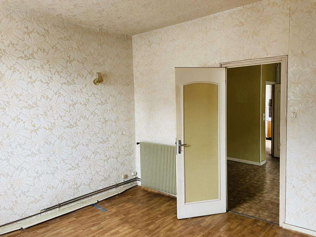 Appartement à ANGERVILLE